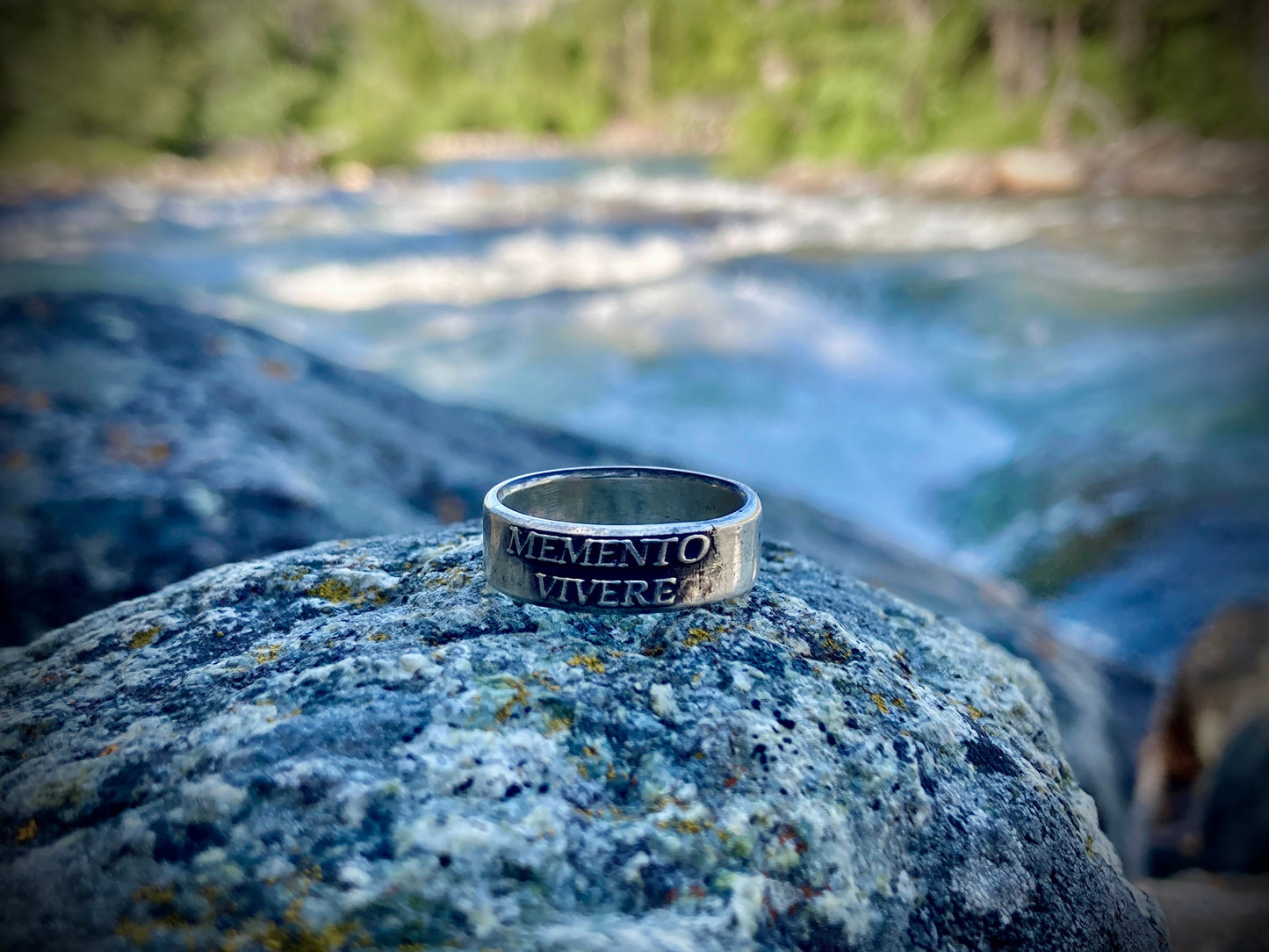 Men’s Sterling Silver Memento Vivere Ring – Handmade Latin Inspirational Band | Backwoods Casting