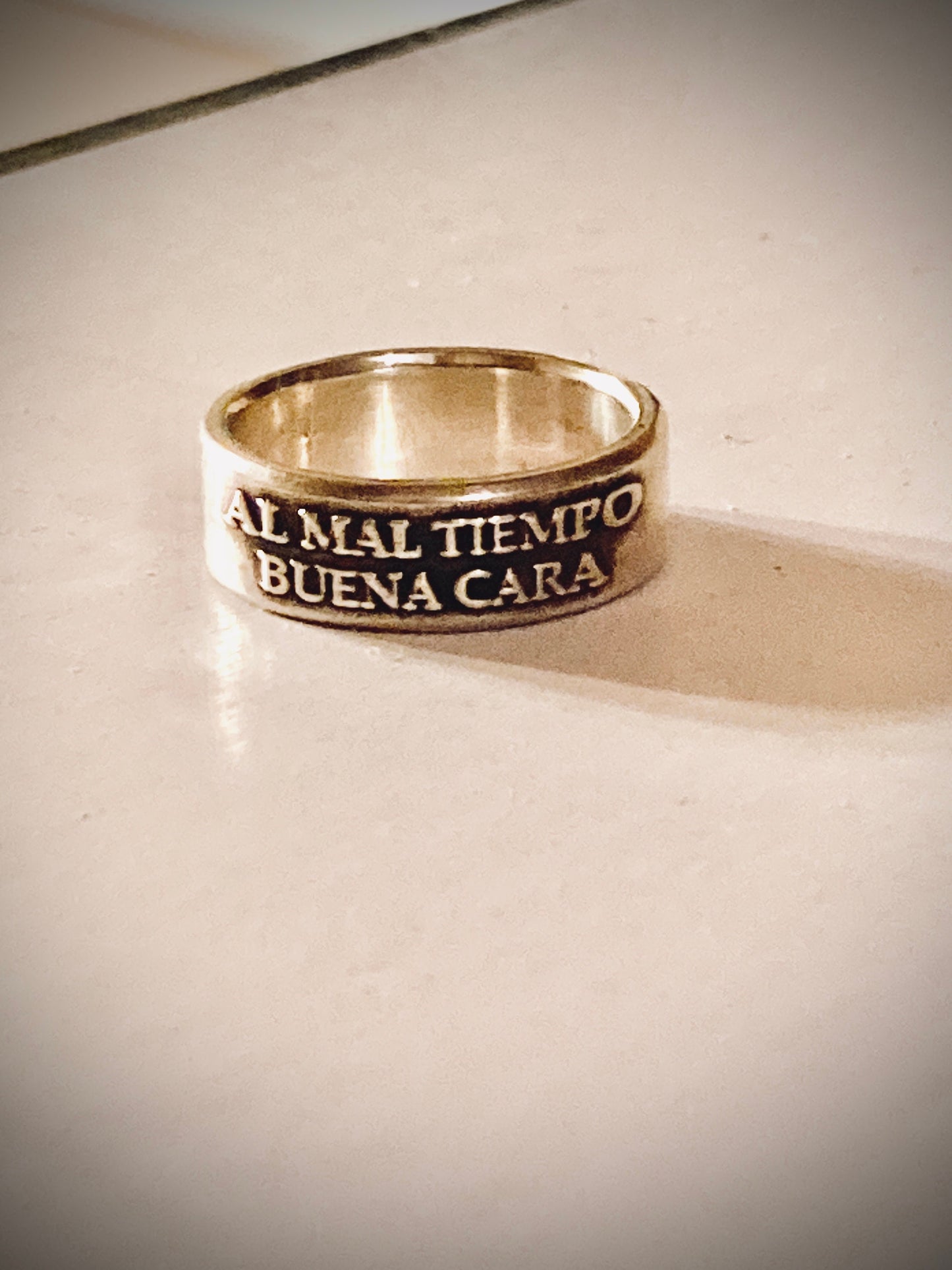 Sterling Silver Al Mal Tiempo, Buena Cara Ring – Handmade Spanish Quote Band for Men & Women | Backwoods Casting