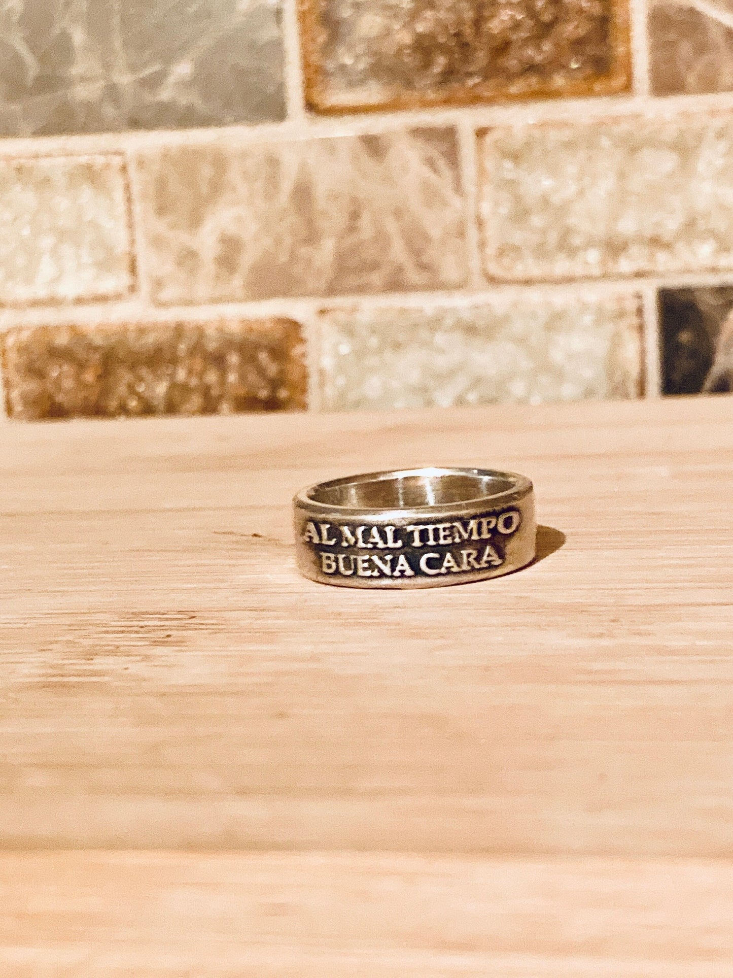 Sterling Silver Al Mal Tiempo, Buena Cara Ring – Handmade Spanish Quote Band for Men & Women | Backwoods Casting