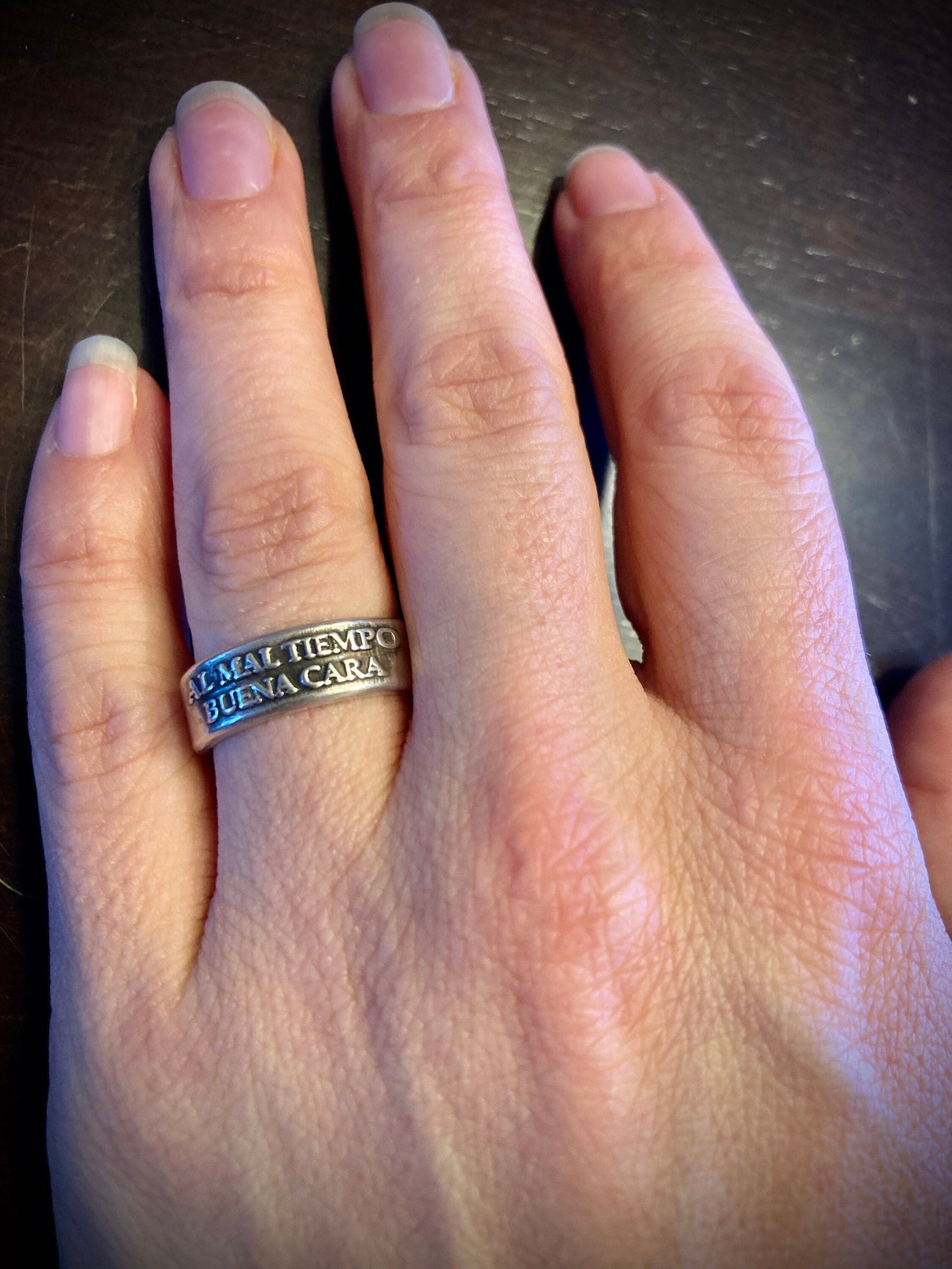 Sterling Silver Al Mal Tiempo, Buena Cara Ring – Handmade Spanish Quote Band for Men & Women | Backwoods Casting