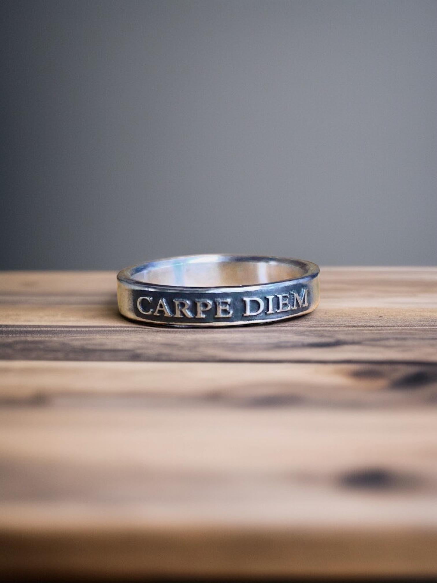 Carpe Diem thin sterling silver ring, detail view 4