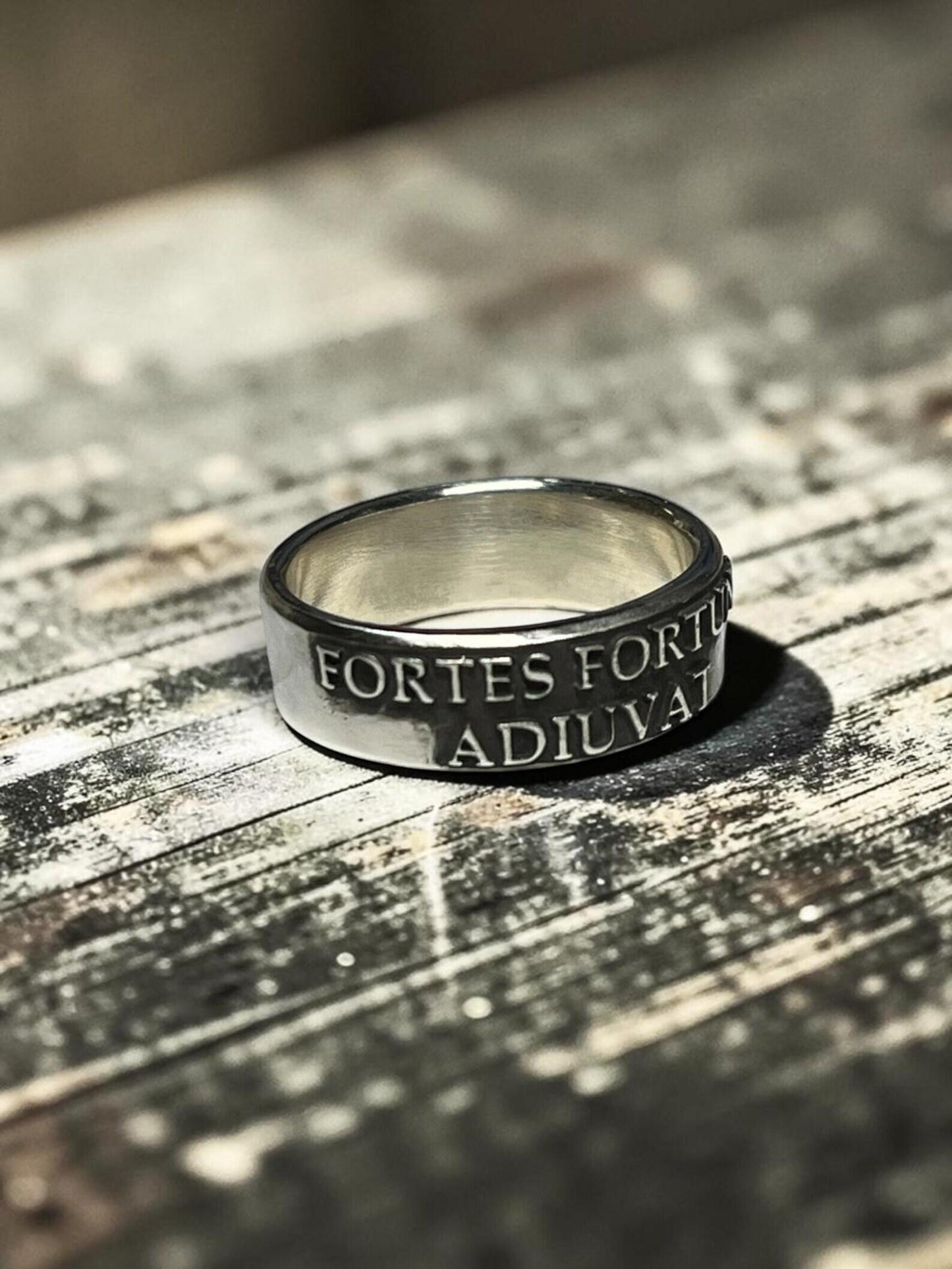 Polished Fortes Fortuna Adiuvat sterling silver ring