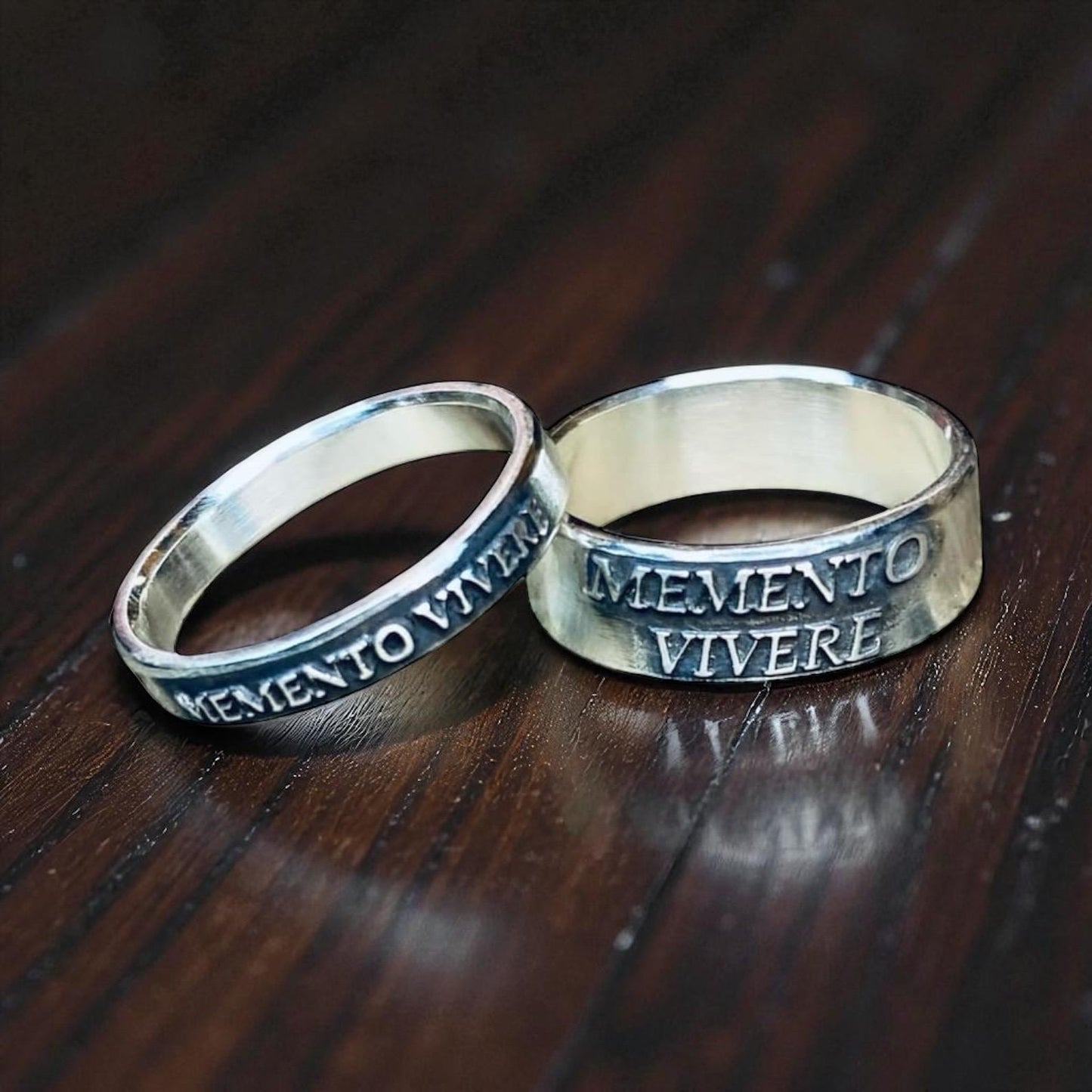 Memento Vivere sterling silver couples ring set