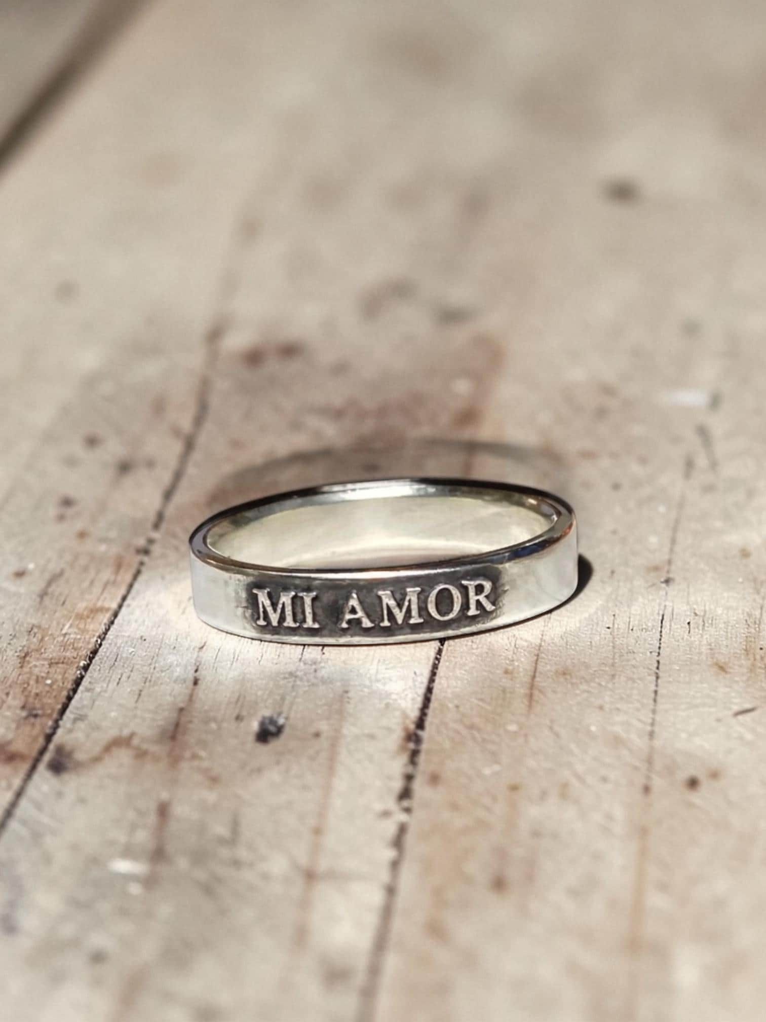 Mi Amor thin sterling silver ring, detail view 6
